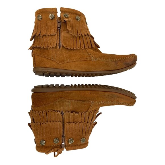 Minnetonka Sz 8 Womens Suede Fringe Moccasin Boots Tan Stud Zip Used - Picture 5 of 15